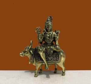 Nouvelles sculptures artisanales en laiton pur représentant Shiva avec Nandi, décoration pour temple hindou et maison, fabriquées à la main au Rajasthan. - Product Image 1