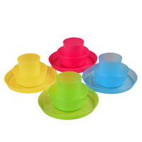 Ensembles de vaisselle en plastique coloré pour les jardins d'enfants comprenant des tasses de boisson tasses de jus bols de riz petits bols assiettes