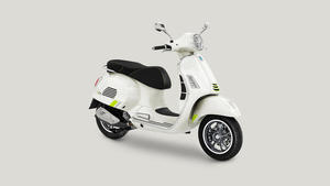 Livraison disponible 2027 Gts310 SuperTech en scooter à vendre - Product Image 1