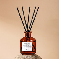 Diffuseur d'arôme d'aromathérapie 50ml 100ml en ambre de luxe en gros Diffuseur de roseaux de parfum de maison avec numéro de modèle de bouteille