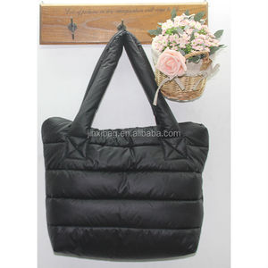 优质黑色冬季绗缝面料手提包日常使用时尚舒适 - Product Image 5