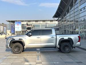 <span class=keywords><strong>Toyota</strong></span> <span class=keywords><strong>Tundra</strong></span> 3.5T Automatique <span class=keywords><strong>2022</strong></span> d'occasion, double turbo, spécifications américaines, cabine double, conduite <span class=keywords><strong>à</strong></span> gauche, haute performance, capacité de remorquage supérieure au <span class=keywords><strong>Toyota</strong></span> Hilux - Product Image 4