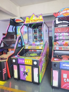 Machine de jeu de frappe de balle Ace Shooter en promotion, certifiée CE RoHS, garantie 1 an pour les cinémas <span class=keywords><strong>et</strong></span> salles de jeux d'arcade (FEC) - Product Image 2