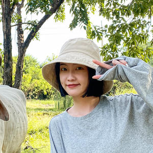 Béret noir populaire pour femmes, style coréen, polyvalent, protection solaire pour le printemps/été, vente en gros disponible - Product Image 2