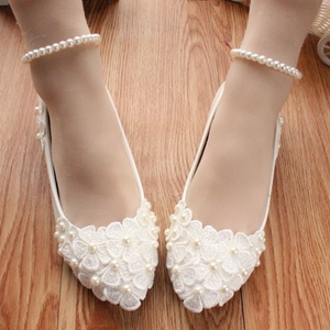 {Star Cat} scarpe da sposa con cavigliera bianca e perla grandi dimensioni piatte con varie altezze del tacco disponibili per le donne - Product Image 4