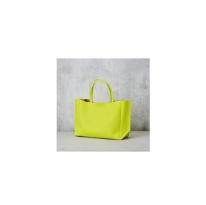 Elegante Bolso de Mano de Cuero Genuino para Mujer, Interior Espacioso, Cierre de Cremallera Ligero, Construcción Duradera para Viajes y Negocios - Product Image 2