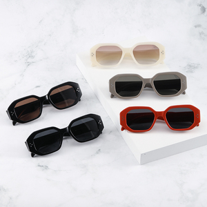 Lunettes de soleil polarisées blanches vintage faites à la <span class=keywords><strong>main</strong></span>, mode unisexe, style rétro, logo personnalisé, lunettes de soleil polarisées pour hommes et femmes - Product Image 2