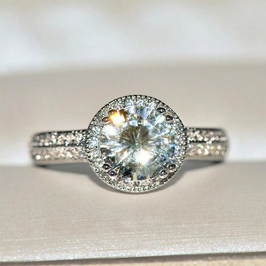 Anello dal Design Rotondo, Anello Classico da Dito per Donne - Product Image 2