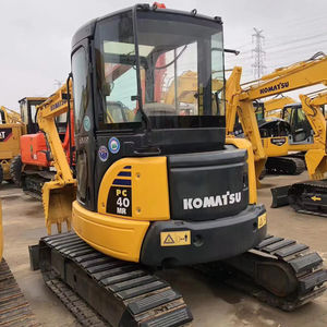 Mini-excavatrice Komatsu PC40MR d'occasion, 4 tonnes, sur chenilles, avec moteur, boîte de vitesses et pompe - Modèle 2021 pour usage agricole, conforme EPA - Product Image 2