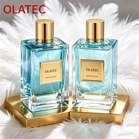 Flacon de parfum carré personnalisé 50 ml, bouchon doré de luxe, atomiseur en verre rechargeable, prend en charge l'étiquetage privé de la marque, parfum