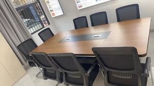 Conjunto de Mesa y Sillas de Conferencia Ecológicas con Tablero de 50 mm de Grosor y Gabinete de Almacenamiento para Cables Multimedia para Uso en Oficina - Product Image 5