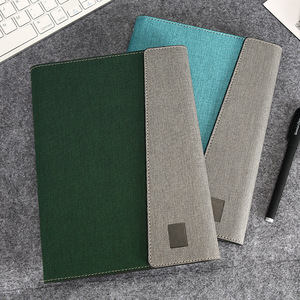 สมุดบันทึกการดูแลตัวเองแบบหรูหราพร้อมปากกา ชุดของขวัญปีใหม่ ปกหนัง สำหรับองค์กร บรรจุในกล่องของขวัญ - Product Image 2