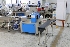 Máy đóng gói tự động dạng gối kèm khăn ăn cho bộ dao dĩa muỗng nhựa dùng một lần HUAYUAN, kèm tăm - Product Image 3