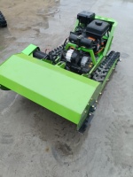 Mesin Pemotong Rumput Robotik Crawler Track Mowers 1500-6800 M2/jam Pemotong Rumput Semak Pohon Mesin Pemotong Rumput Murah
