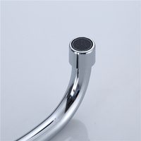 Robinet d'eau froide contemporain avec corps en alliage de zinc, poignée en plastique, cartouche entièrement en laiton, tuyau en acier inoxydable et capteur sans contact