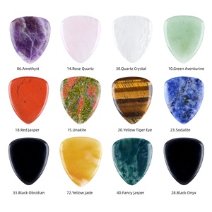 Set <span class=keywords><strong>di</strong></span> Plettri per Chitarra in Pietre Preziose Naturali - Plettri in <span class=keywords><strong>Pietra</strong></span> Semi-Preziosa Lucidati a Mano per Chitarra Acustica ed Elettrica, Regalo Unico per Musicisti - Product Image 6
