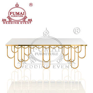 Mesa de banquete moderna para hotel FUMAI FURNITURE con patas metálicas doradas en forma de U y tablero de MDF, diseño contemporáneo - Product Image 3