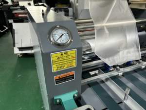 HP-720Z 28 ''הידראולי חם מכונת למינציה plc שליטה חותך סרט חצי אוטומטי חותך ציפוי סרט מחורר עבור a3 a4 a5 a6 נייר - Product Image 6