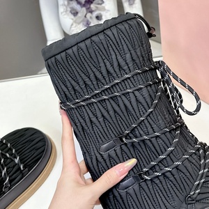 Bottes d'hiver pour femmes, couleur clair de lune, thermiques, imperméables, unisexes, de luxe, de haute qualité, respirantes, en cuir, personnalisées, tendance - Product Image 6