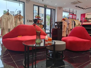 Ghế <span class=keywords><strong>sofa</strong></span> hình môi, ghế <span class=keywords><strong>sofa</strong></span> nhỏ cho phòng ngủ, căn hộ, ghế <span class=keywords><strong>sofa</strong></span> nhung đỏ thời trang, thoải mái, thiết kế sáng tạo, giá bán buôn - Product Image 6