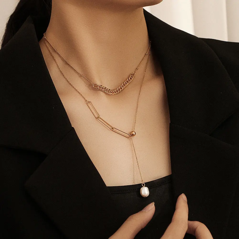 Collana di perle irregolari in oro in acciaio inossidabile collana a catena regolabile in acciaio al titanio elegante catena a clavicola
