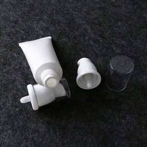 Vente en gros de tubes cosmétiques vides de luxe avec tête de pompe sans air, couleur blanche, 50 g - Product Image 4