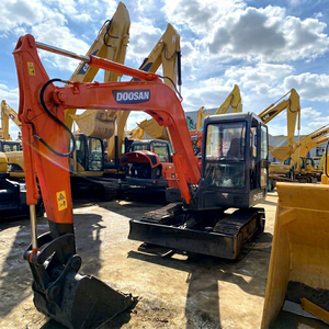 Mini-excavatrice d'occasion originale coréenne Doosan D55 de 5 tonnes à vendre - Product Image 1