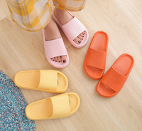 Sandales d'été en mousse antidérapantes pour femmes chaussures de plage douche semelle souple pantoufles de salle de bain