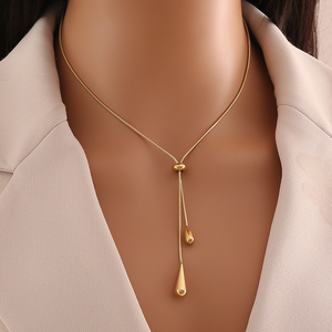 Collier goutte d'eau irisé de luxe avec pendentif en or pur et pierre à haute brillance - Product Image 5