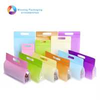 Collations alimentaires uniques en poly aux fruits Impression scellable Sacs de bonbons en sucre mylar personnalisés Sacs d'emballage avec fenêtre Logo personnalisé
