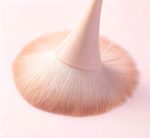 No Shedding and Odor Soft and Comfortable Pink Large-head Blush <b>Brush</b> and Suitable for Daily Makeup Use - Product Image 6