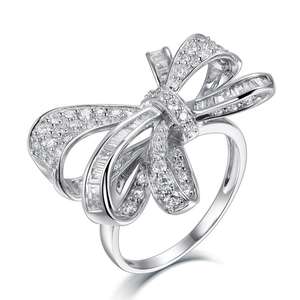 Bague en or blanc 18 carats pour femme, avec nœud papillon, diamant 1 carat, design tendance, qualité supérieure, pour usage quotidien - Product Image 1