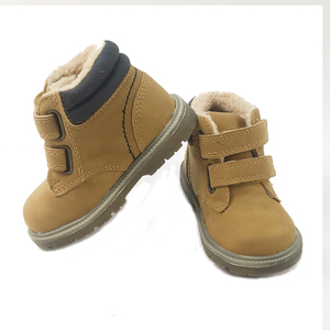 Vente en gros de chaussures en cuir véritable Chaussures de luxe à la mode Bottes pour tout-petits Bottes d'hiver confortables et chaudes en cuir antidérapantes pour bébé - Product Image 4