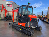 Excavatrices Kubota u56-5, moteur Cummins, mini-excavatrice de 5,5 tonnes, rouge, d'occasion, d'origine chinoise, à prix avantageux