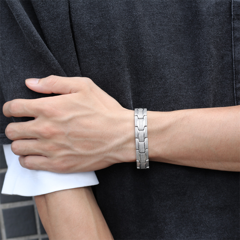 批发定制标志日本磁性手链情侣锗石手链 - buy magnetic bracelet for