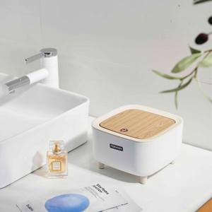 Mini Organizador de Escritorio Blanco Personalizado, Cubo de <span class=keywords><strong>Basura</strong></span> Pequeño de Plástico con Tapa, Tipo Push - Product Image 2