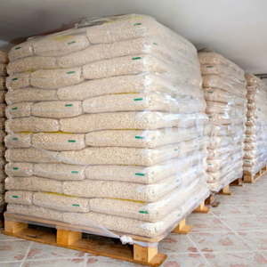 Pellets de Madera de Haya A1 de Alta Calidad, Suministro Directo de Fábrica, con Patrón de Madera de Pino, Tamaños de 6mm-8mm, Biomasa - Product Image 1