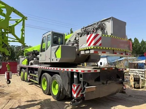 Grúa Móvil Hidráulica Usada Premium ZOOM-LION ZCT700V de 70 Toneladas para Proyectos de Elevación Pesada - Product Image 4