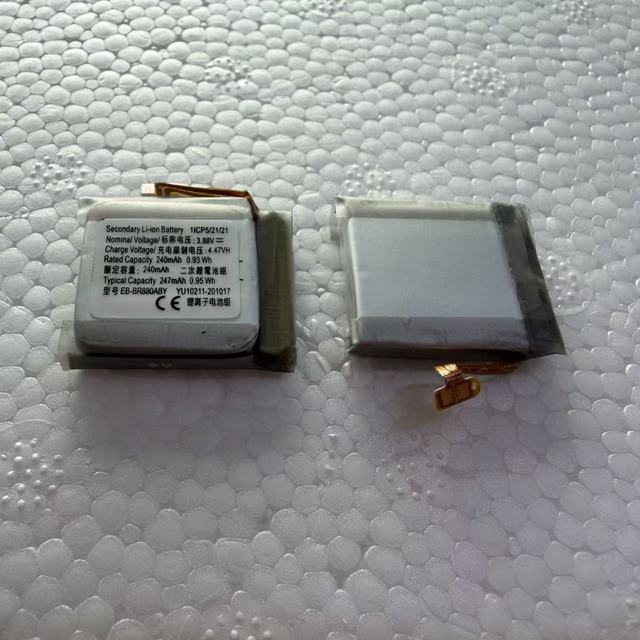 240mAh Lithium-ion Battery Pack for Samsung Galaxy Watch 4 Classic 40mm/44mm/46mm R860/R880/R885 Replacement Smart Watch Battery