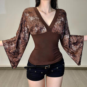 Camiseta de Manga Larga con Cuello en V Profundo y Estampado Vintage para Mujer, Ajustada, Marrón, Elegante, Retro, Floral, Informal, para Fiesta o Calle - Product Image 4