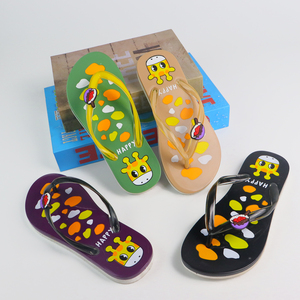 Tongs bon marché pour les vacances à la plage d'été, tongs personnalisées nécessaires, tongs unisexes décontractées du quotidien - Product Image 4