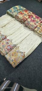 Tissu en soie imprimé luxueux pour les robes de mariage, les tenues de fête et les tenues festives, matière lisse, fluide et de haute qualité - Product Image 3