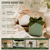 Pochette parfumée suspendue en cuir PU perforé, durable et écologique, personnalisable OEM, avec anneau en bois pour placard, voiture et décoration intérieure