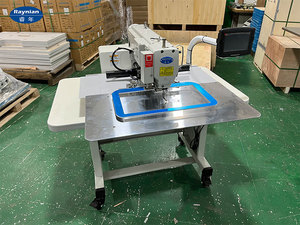 Machine à coudre programmable Raynian-3520G pour empeignes de chaussures, bagagerie et l'industrie du cuir avec composants de moteur et de pompe intégrés - Product Image 2