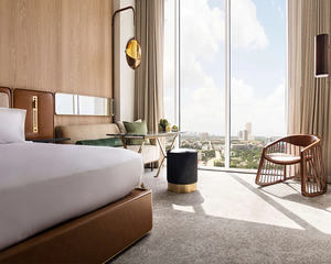 Cadre de lit et tête de lit d'hôtel en bois massif moderne à prix de gros direct d'usine pour l'utilisation d'ensembles de chambre à coucher d'hospitalité commerciale - Product Image 6