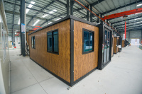 Maison conteneur extensible 20 pieds à grain de bois, cabine modulaire moderne certifiée CE pour unité de glamping, dortoir de travailleurs, lodge