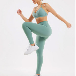 Conjunto Deportivo de Yoga de Alta Calidad Premium, Dos Piezas, Bra Deportivo y Pantalones de Cintura Alta con Tela Elástica, Ropa de Entrenamiento para Gimnasio y Fitness - Product Image 4