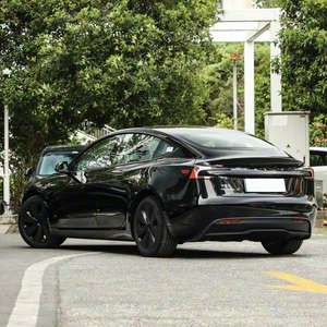 テスラモデル<span class=keywords><strong>3</strong></span>電気自動車601-700 km NEDCレンジ150-200kWモーター50-70kWhバッテリー - Product Image 4