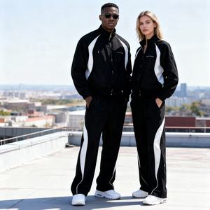 Nuevos Conjuntos Deportivos de Poliéster 2026, Chaqueta y Pantalones de Nailon con Cierre y Parches, Conjuntos Deportivos para Hombre, Trajes Deportivos Personalizados OEM - Product Image 3