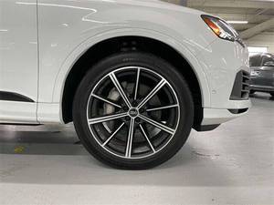 Mejor <span class=keywords><strong>Precio</strong></span>, <span class=keywords><strong>Audi</strong></span> <span class=keywords><strong>Q7</strong></span> Premium Plus 55 TFSI Turbo <span class=keywords><strong>2020</strong></span> con Volante a la Izquierda, Cuero, R18, ACC, SUV Ligero, Techo Solar Automático, Autos en Venta - Product Image 3